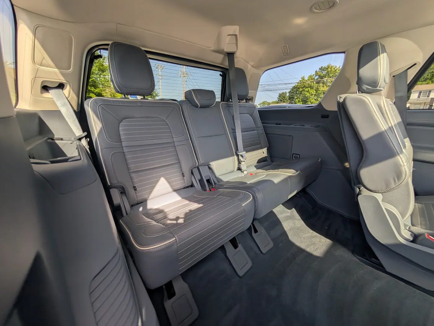 2022 Lincoln Navigator - $57,500