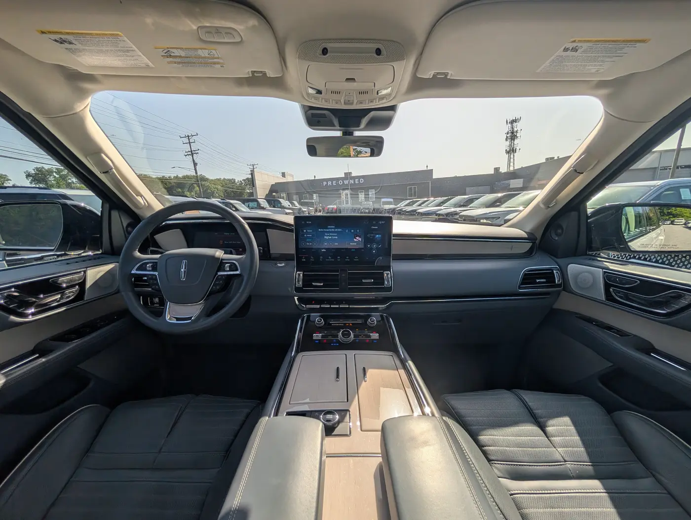 2022 Lincoln Navigator - $57,500