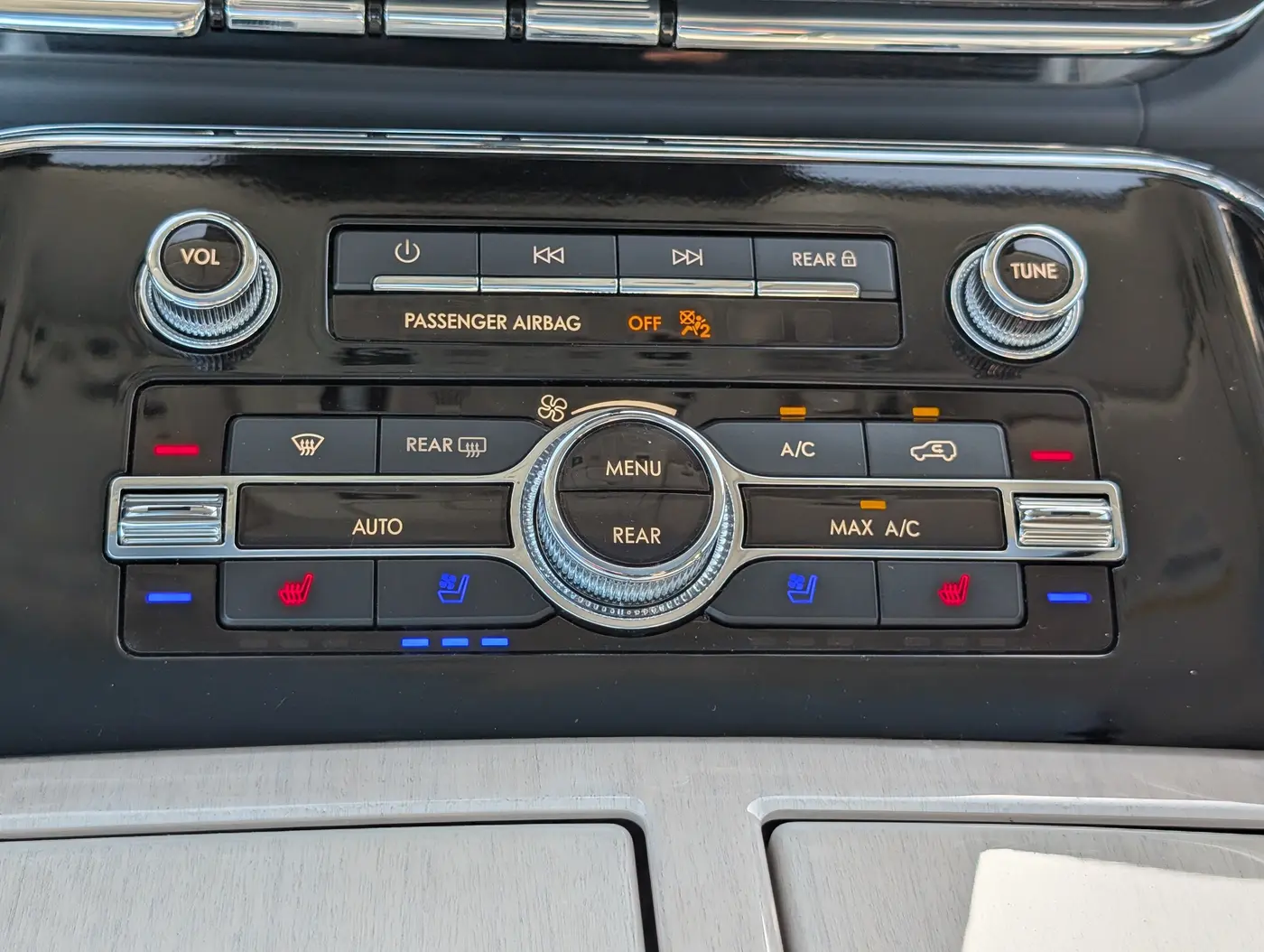 2022 Lincoln Navigator - $57,500