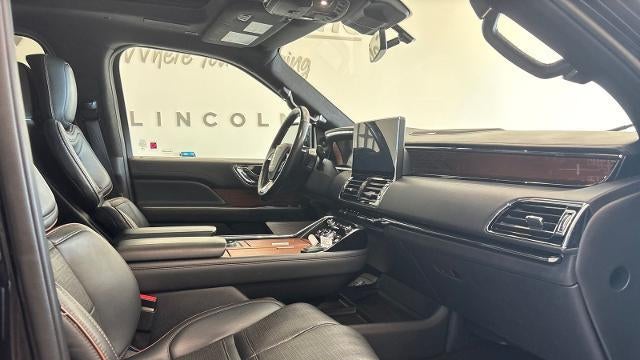 2022 Lincoln Navigator Black Label