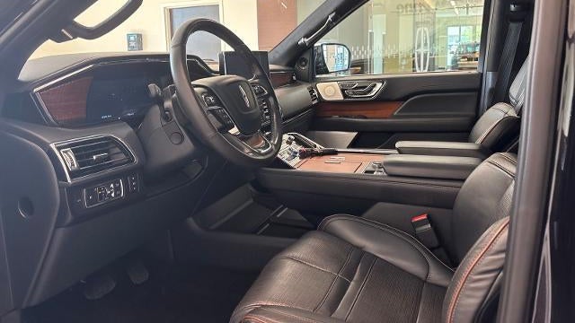 2022 Lincoln Navigator Black Label
