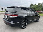 2022 Navigator Thumbnail 3