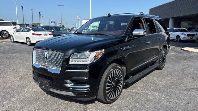2018 Lincoln Navigator Black Label