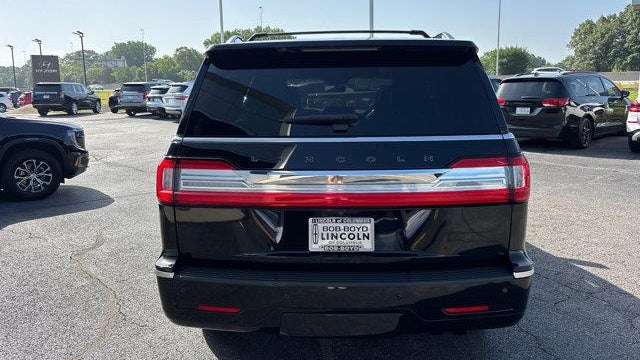 2018 Lincoln Navigator Black Label