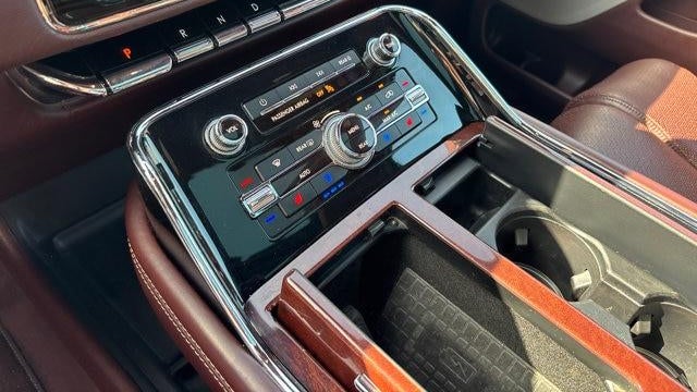 2018 Lincoln Navigator Black Label