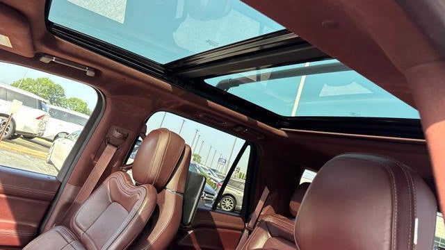 2018 Lincoln Navigator Black Label