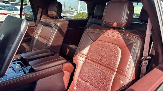 2018 Lincoln Navigator Black Label