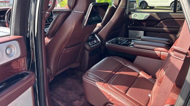 2018 Lincoln Navigator Black Label
