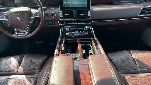 2018 Lincoln Navigator Black Label