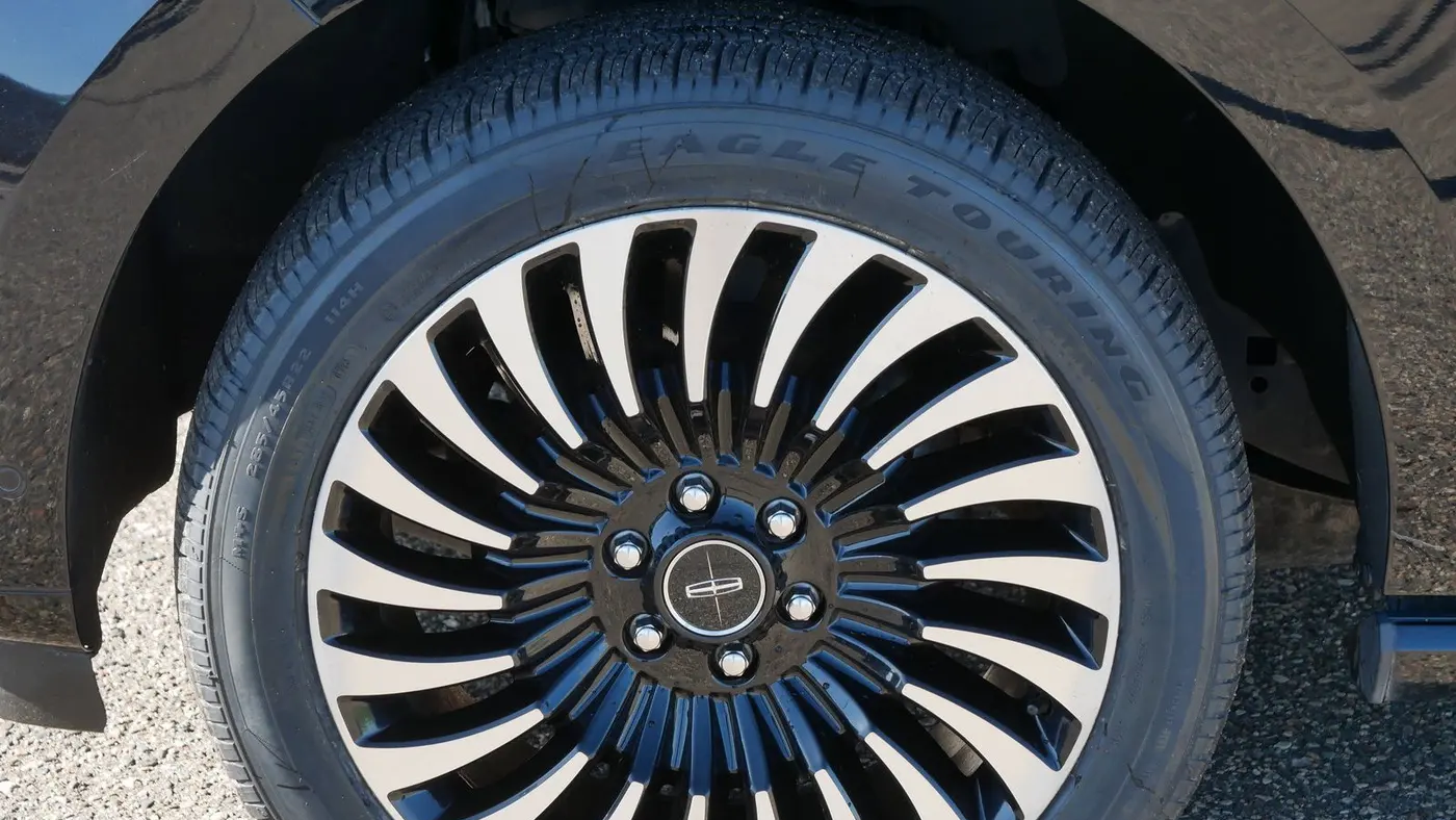 2020 Lincoln Navigator Black Label