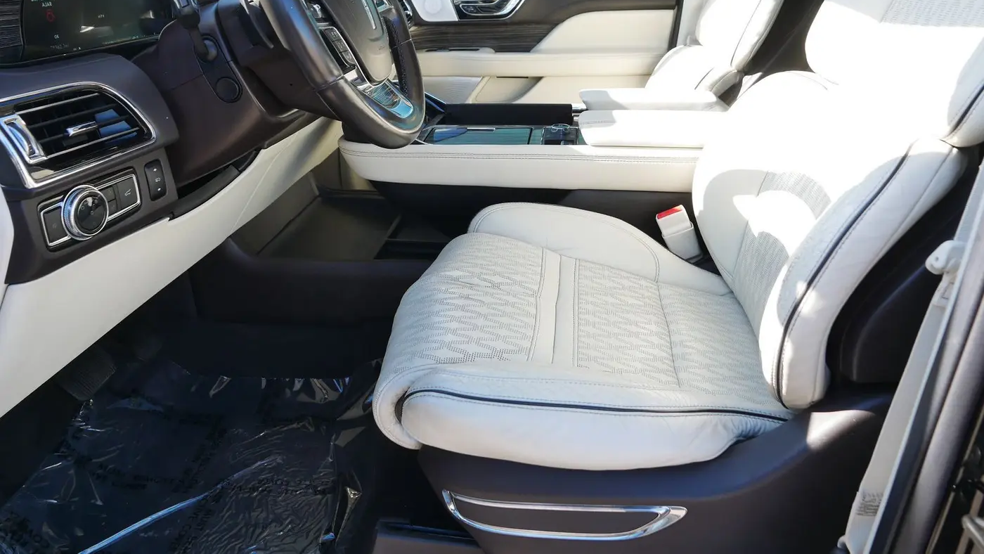 2020 Lincoln Navigator Black Label