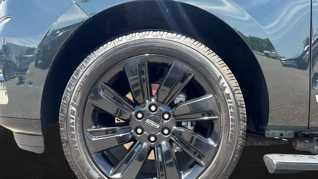 2022 Lincoln Navigator Black Label