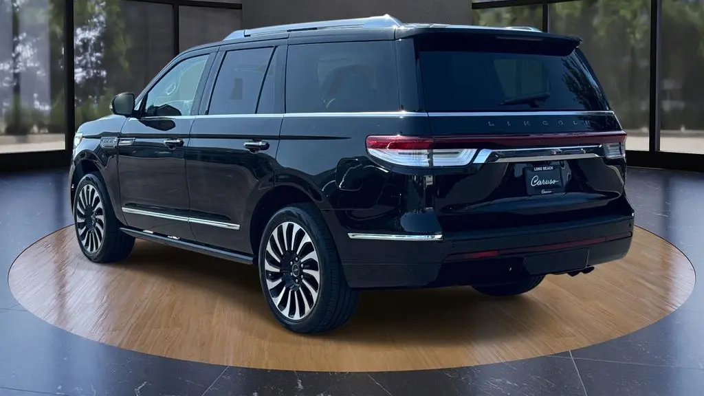 2022 Lincoln Navigator Black Label