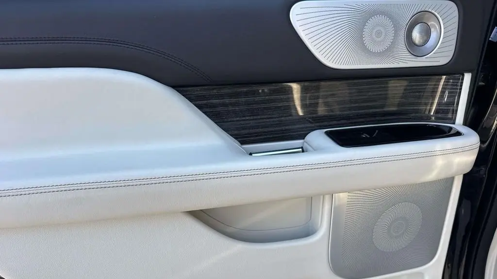 2022 Lincoln Navigator Black Label