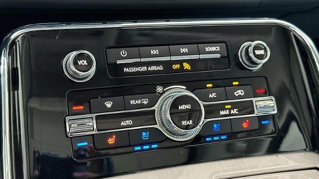 2020 Lincoln Navigator Black Label