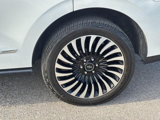 2020 Lincoln Navigator - $27,284