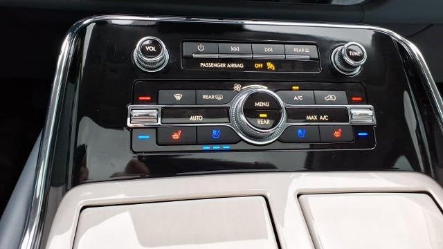 2020 Lincoln Navigator Black Label