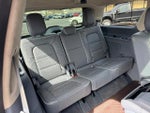 2020 Navigator Thumbnail 16