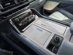 2020 Navigator Thumbnail 22