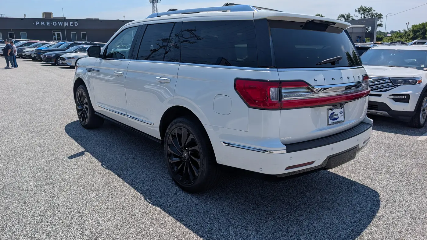 2021 Lincoln Navigator Black Label