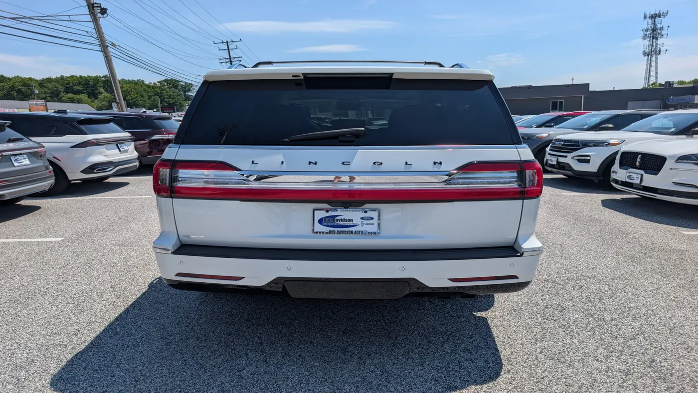 2021 Lincoln Navigator Black Label