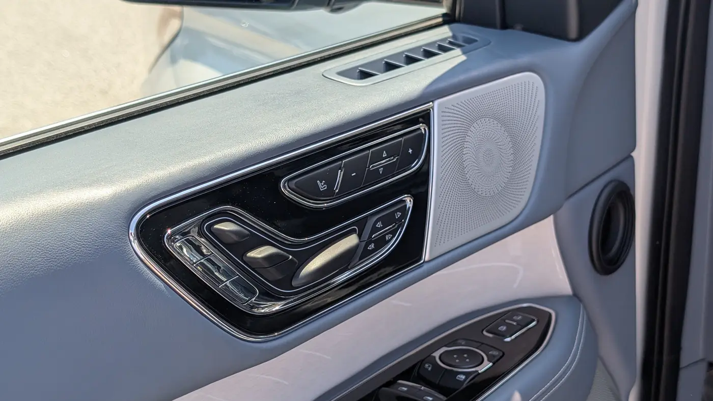 2021 Lincoln Navigator Black Label