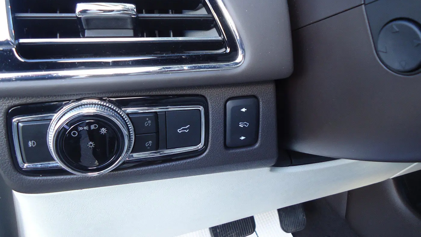 2020 Lincoln Navigator Black Label