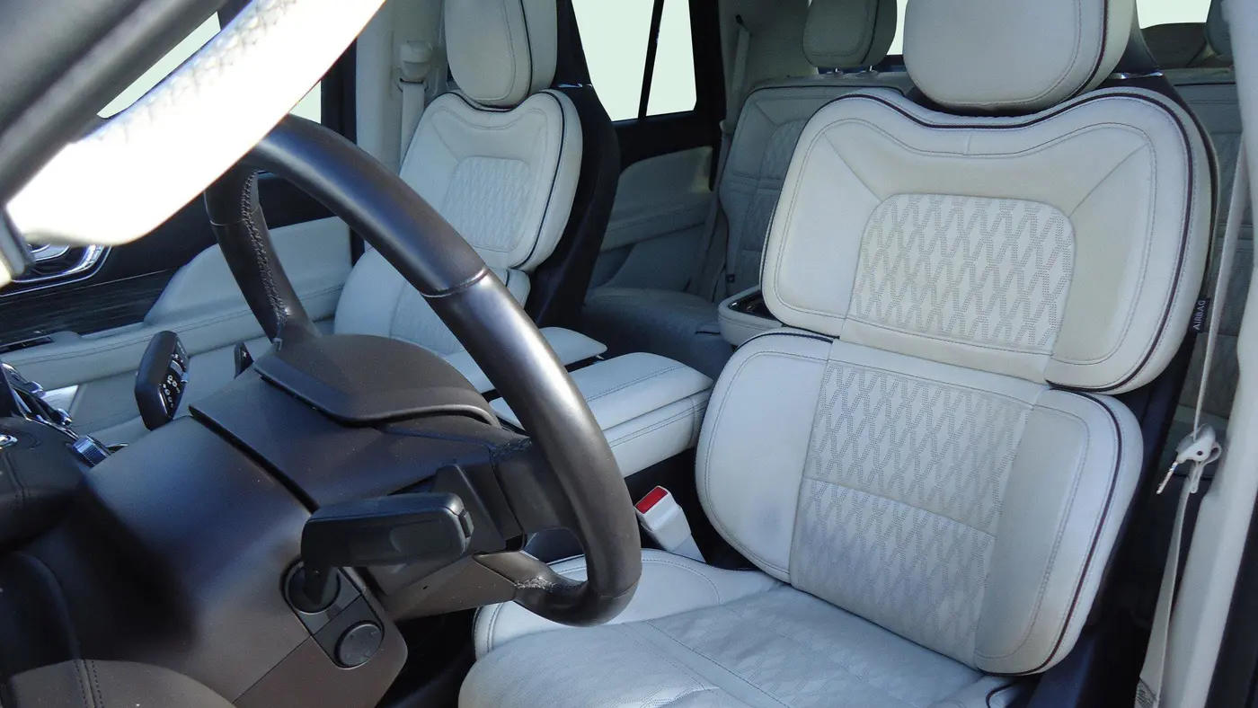 2020 Lincoln Navigator Black Label