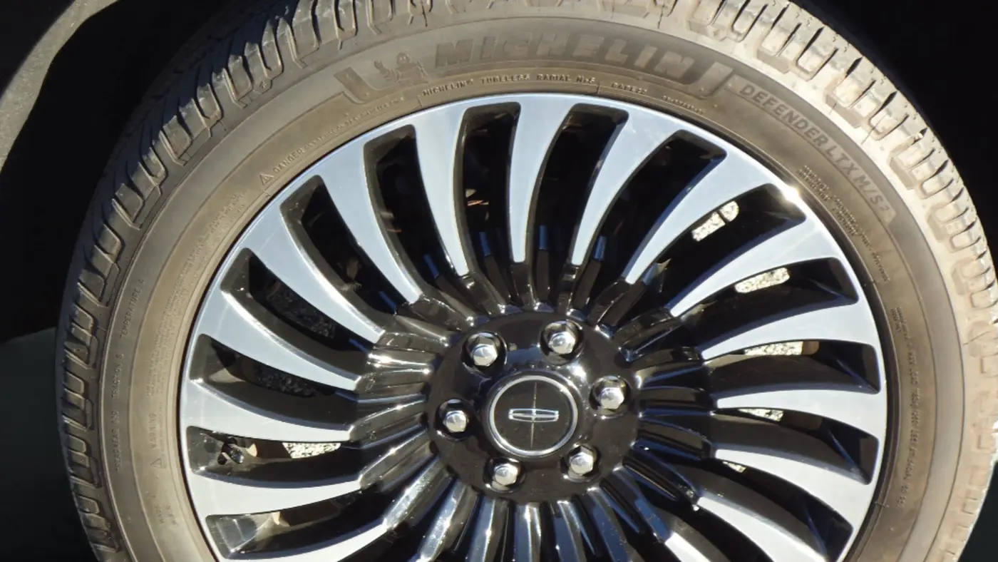 2020 Lincoln Navigator Black Label