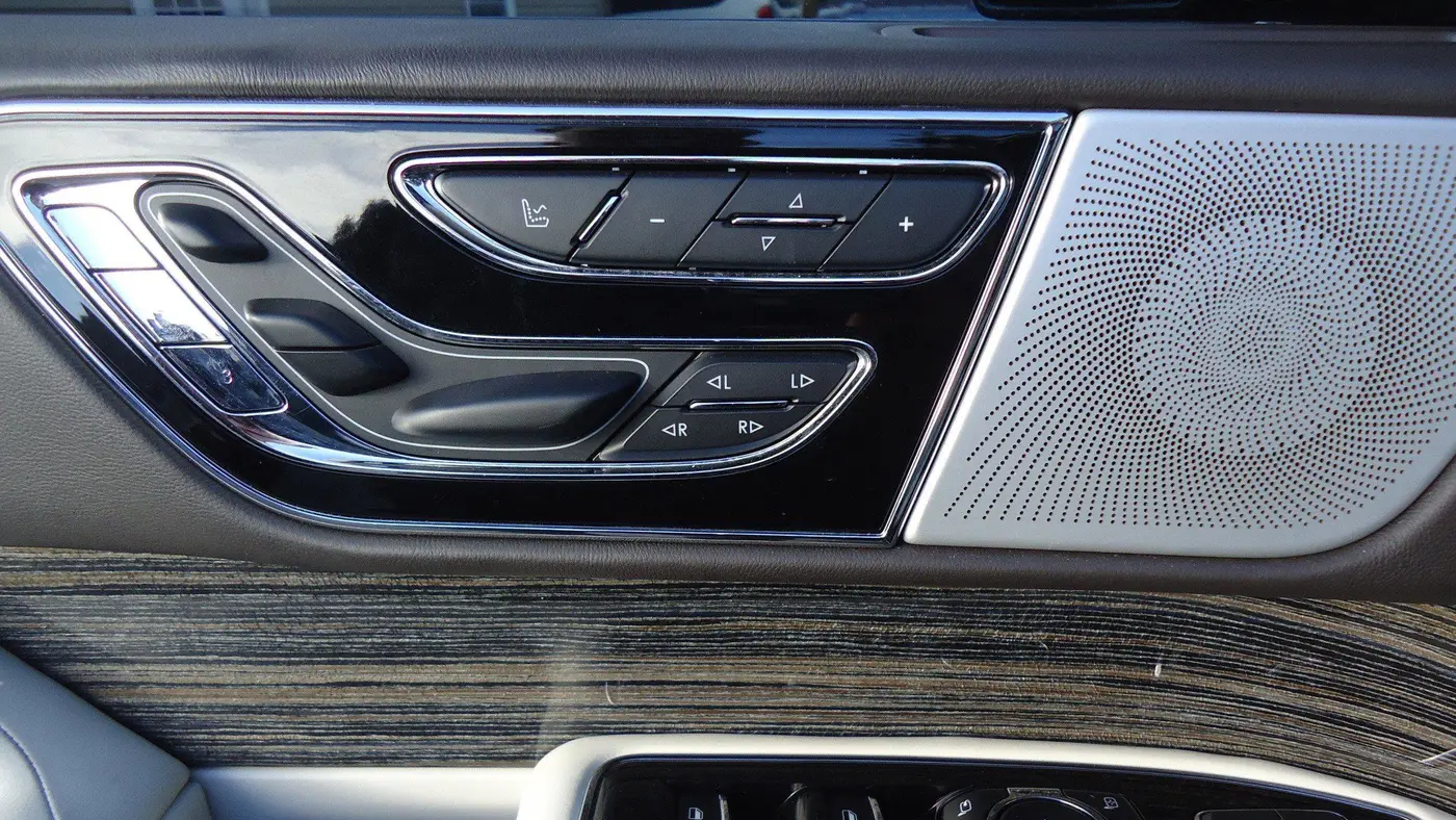 2020 Lincoln Navigator Black Label