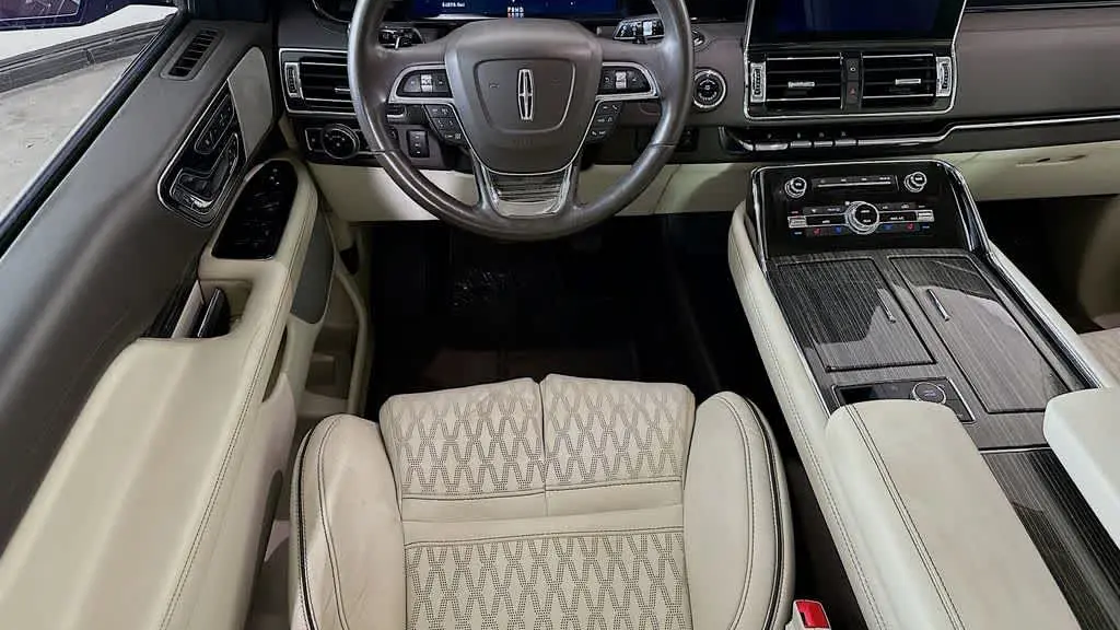 2020 Lincoln Navigator Black Label