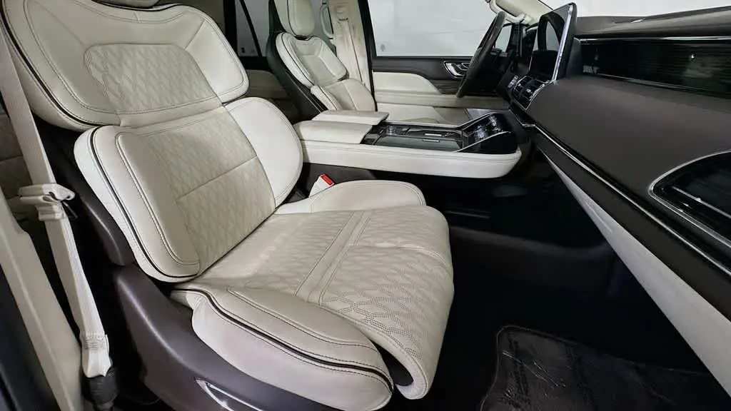 2020 Lincoln Navigator Black Label