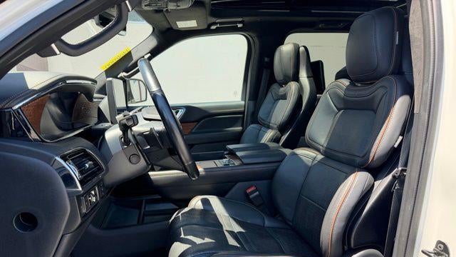 2022 Lincoln Navigator Black Label