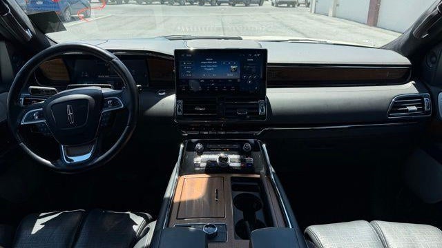 2022 Lincoln Navigator Black Label