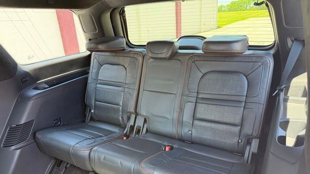 2022 Lincoln Navigator Black Label