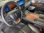 2022 Navigator Thumbnail 10