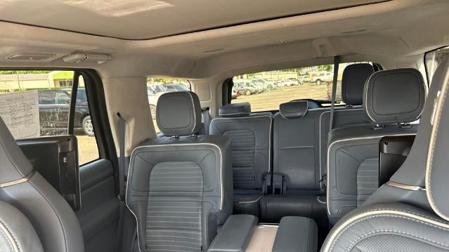 2022 Lincoln Navigator Black Label