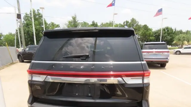 2022 Lincoln Navigator Black Label