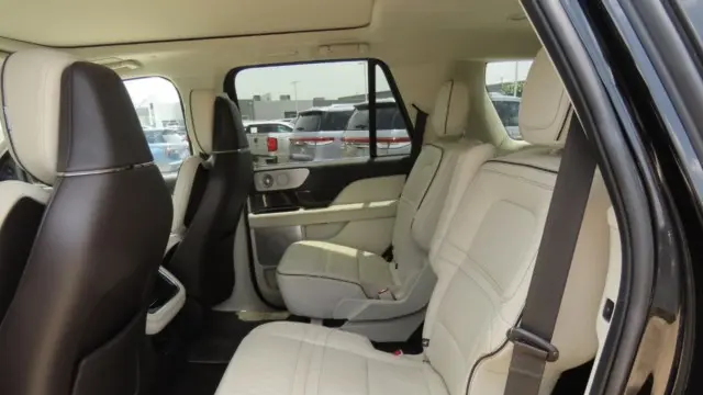 2022 Lincoln Navigator Black Label