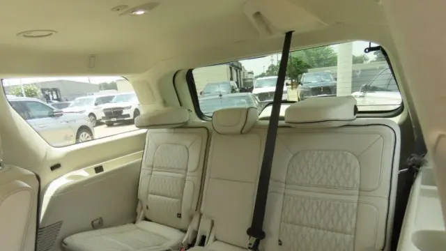 2022 Lincoln Navigator Black Label