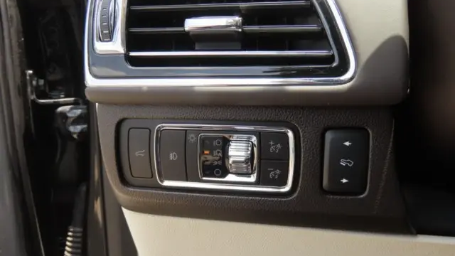 2022 Lincoln Navigator Black Label