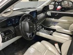 2018 Navigator Thumbnail 4