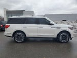 2018 Navigator Thumbnail 8