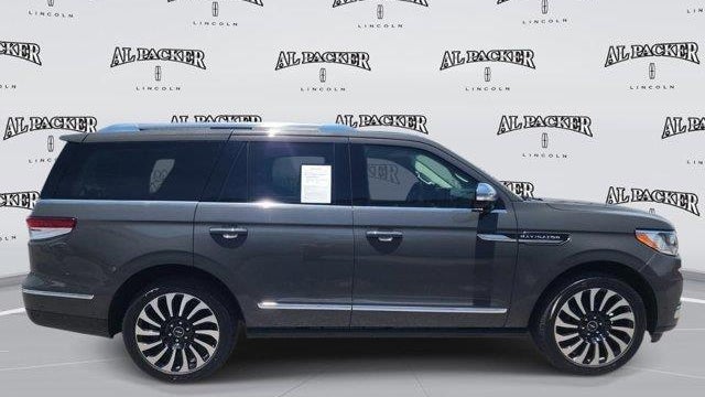 2022 Lincoln Navigator Black Label