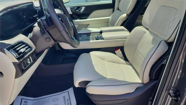 2022 Lincoln Navigator Black Label