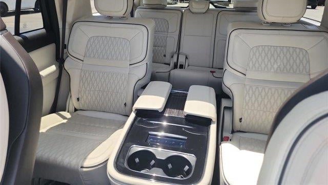 2022 Lincoln Navigator Black Label
