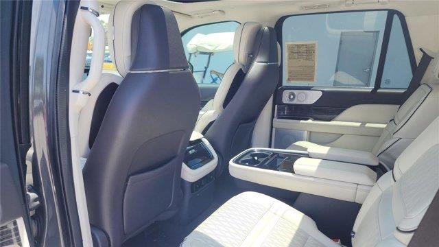 2022 Lincoln Navigator Black Label