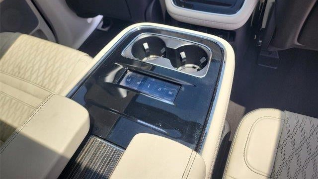 2022 Lincoln Navigator Black Label
