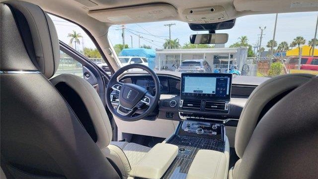 2022 Lincoln Navigator Black Label