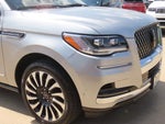 2022 Navigator Thumbnail 5